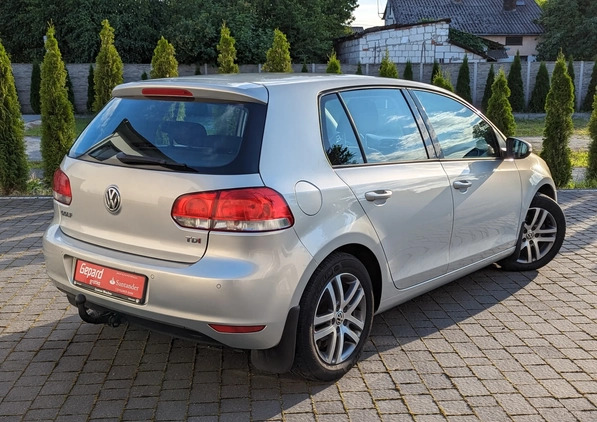 Volkswagen Golf cena 23900 przebieg: 209000, rok produkcji 2011 z Jędrzejów małe 137